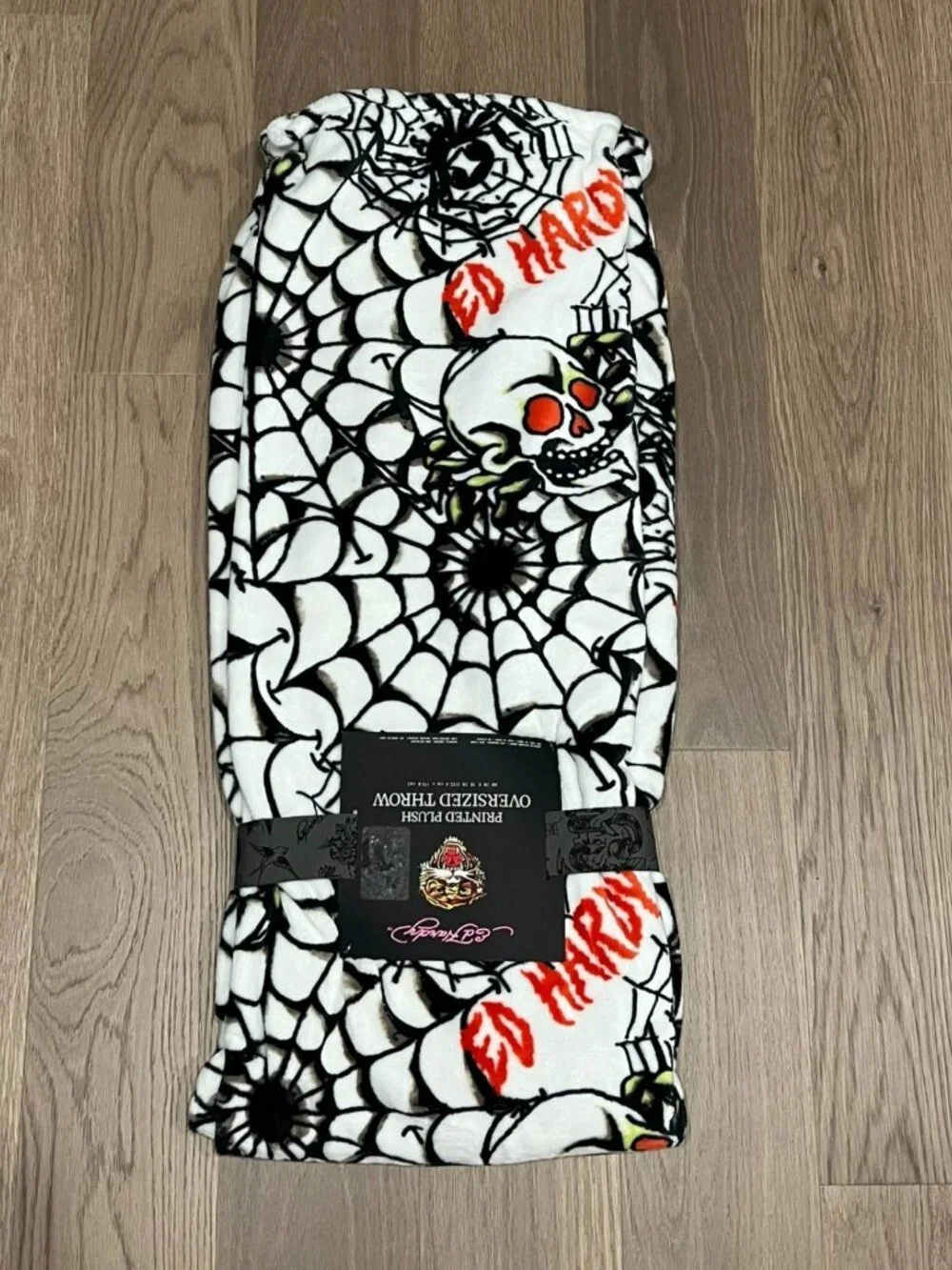 ED HARDY White Plush Throw Blanket 60x70 Y2K Tattoo Spiderweb Skulls Halloween